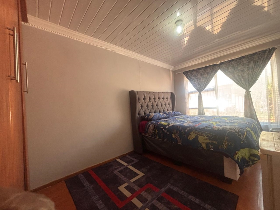 To Let 3 Bedroom Property for Rent in Mandela View Free State